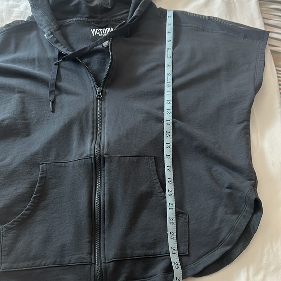 Victoria Sport hoodie - Picture 7 of 8